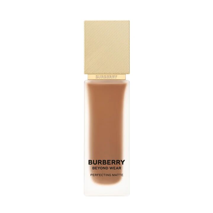 Beyond Wear Perfecting Matte Foundation 120 Deep Neutral Fondöten