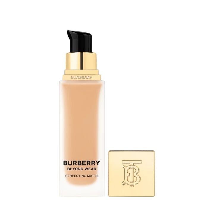 Beyond Wear Perfecting Matte Foundation 60 Medium Warm Fondöten