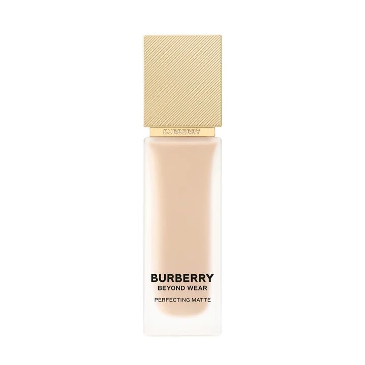 Beyond Wear Perfecting Matte Foundation 20 Fair Neutral Fondöten